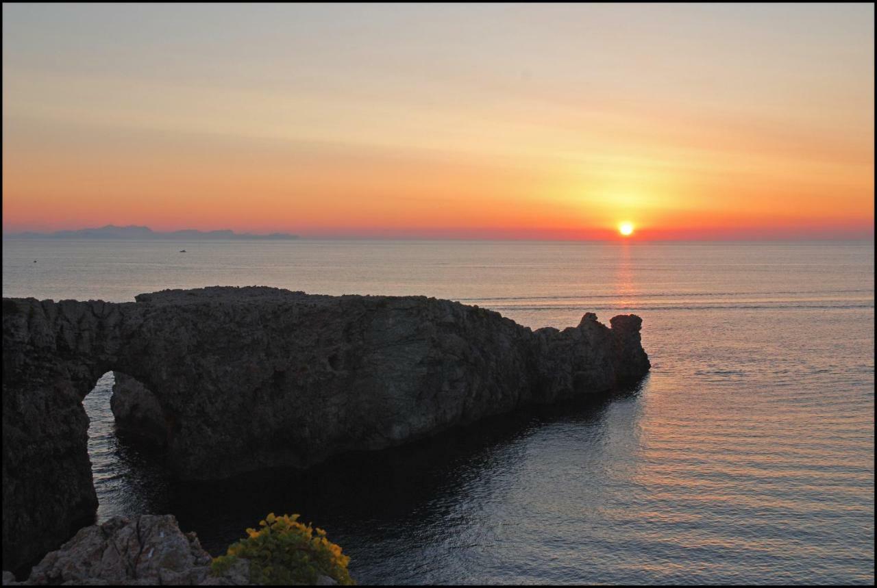 Villa Victor - Primera Linea Mar, Vista A Puesta De Sol Cala'N Blanes  ภายนอก รูปภาพ